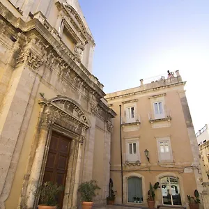 La Via Della Giudecca Syracuse